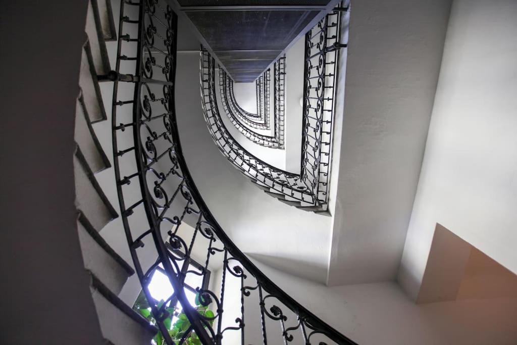Hacca Collection - Arco Della Pace - Sempione - Chinatown 2br Milan